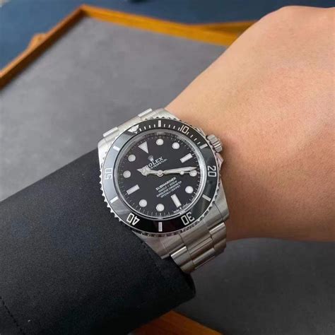 cleaning rolex submariner